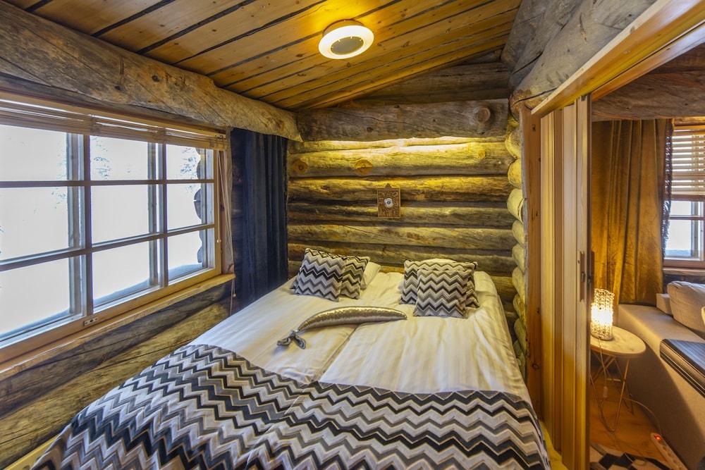 Log House Kuukkeli Teerenpesä