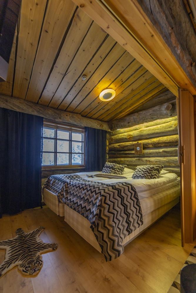 Log House Kuukkeli Teerenpesä