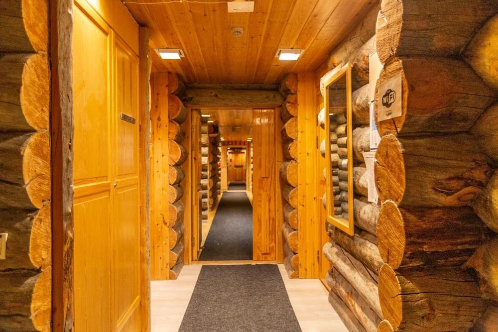 Log House Kuukkeli Teerenpesä
