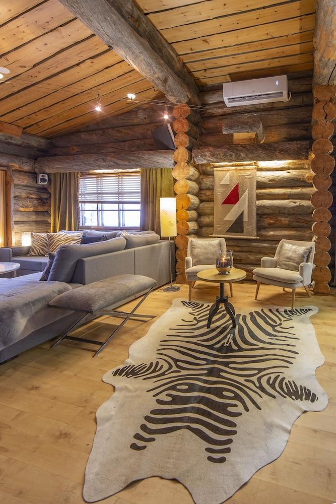 Log House Kuukkeli Teerenpesä