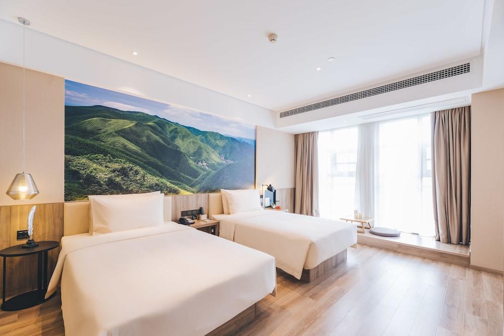 Ningbo Cbd Atour Hotel