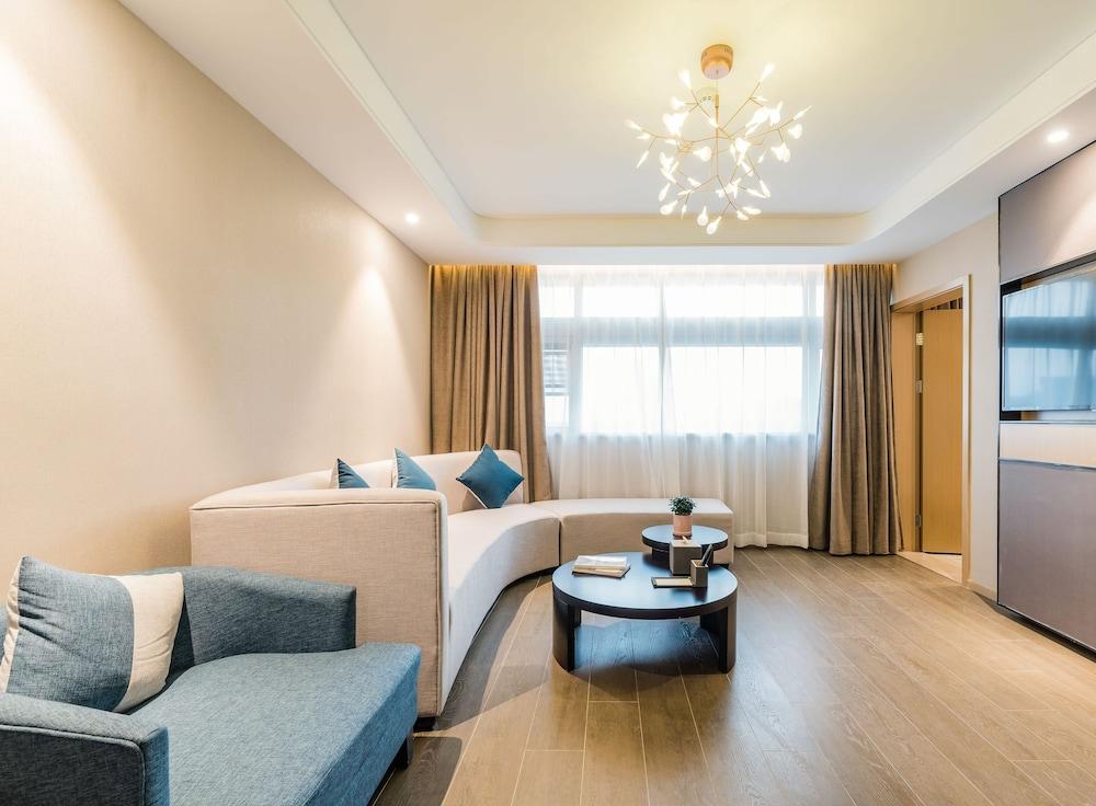 Ningbo Cbd Atour Hotel