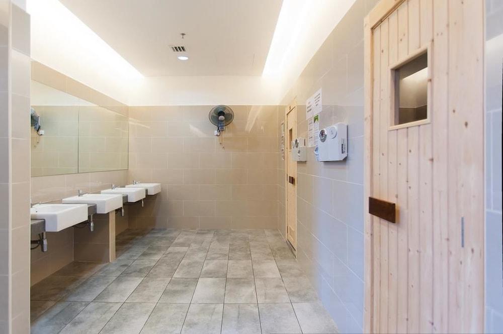 Atlantis Residences