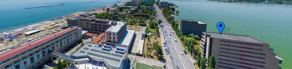 Apart Holiday Maria Mamaia