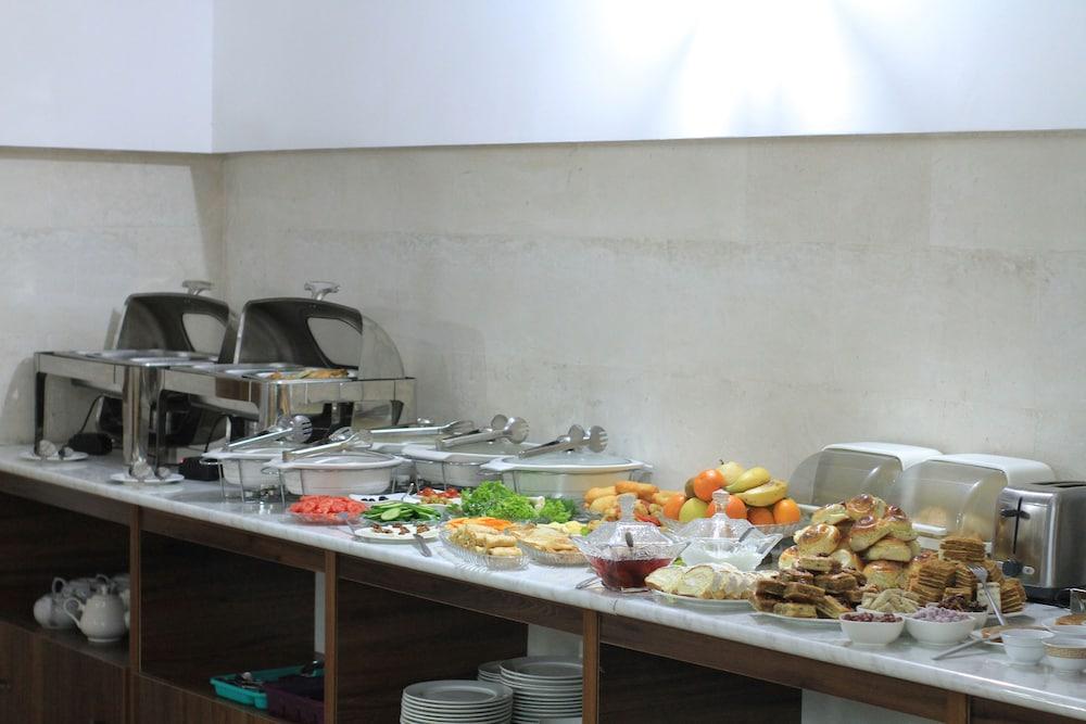 Hotel As-Salam