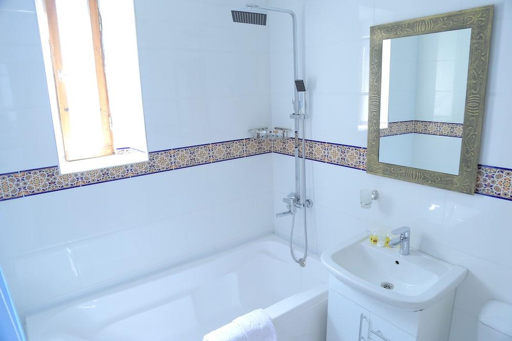 Hotel As-Salam