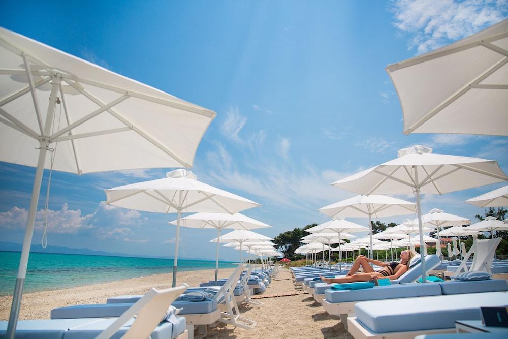Laguna Resort