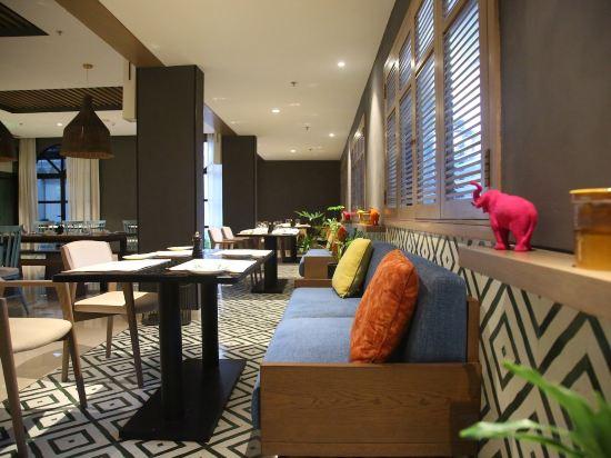 Port Muziris, a Tribute Portfolio Hotel, Kochi