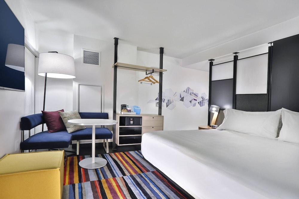 Aloft Cincinnati West Chester