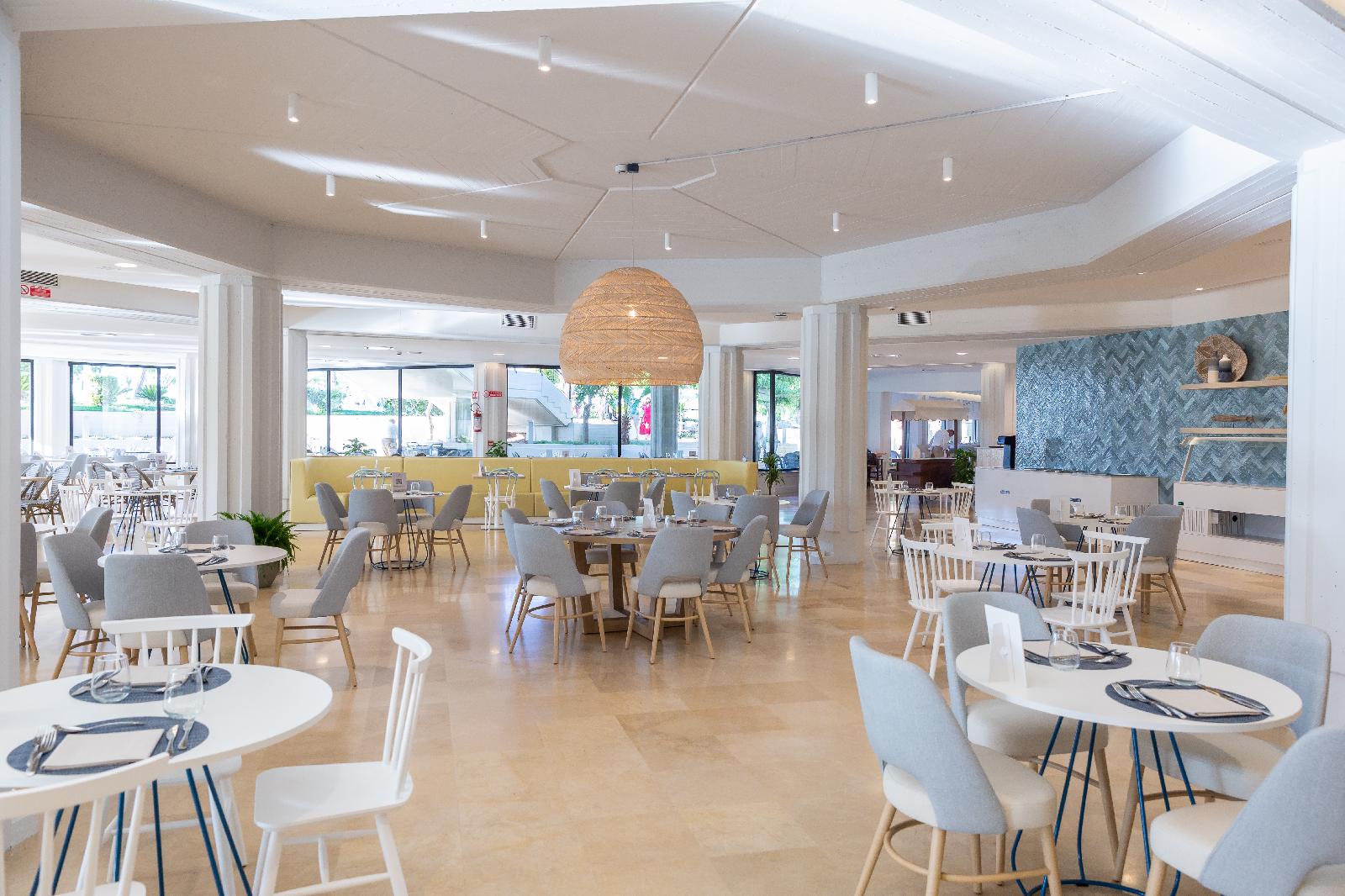 Grand Palladium Garden Beach Resort & Spa