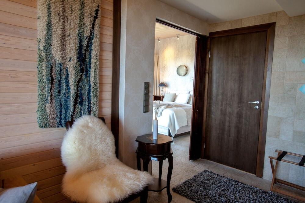 Chalet Ruka Peak - Boutique Hotel & Restaurant