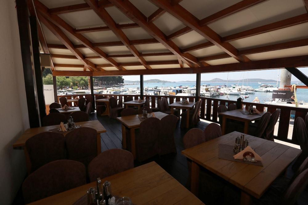 B&B / Restoran Scala