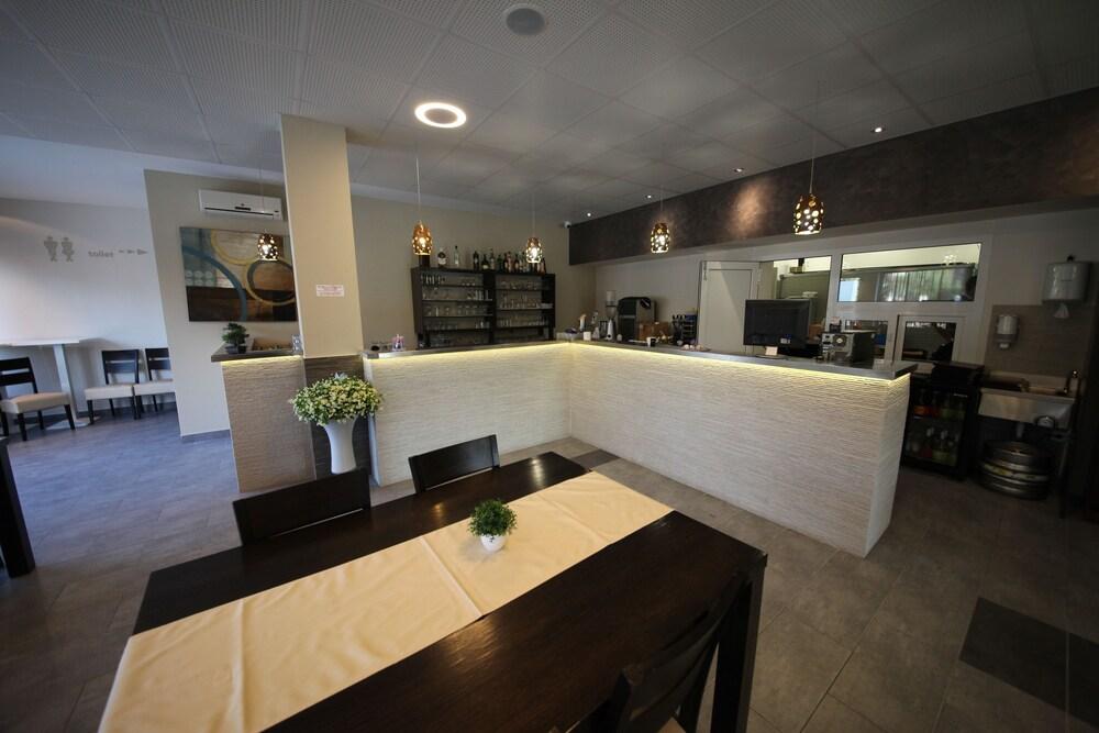 B&B / Restoran Scala