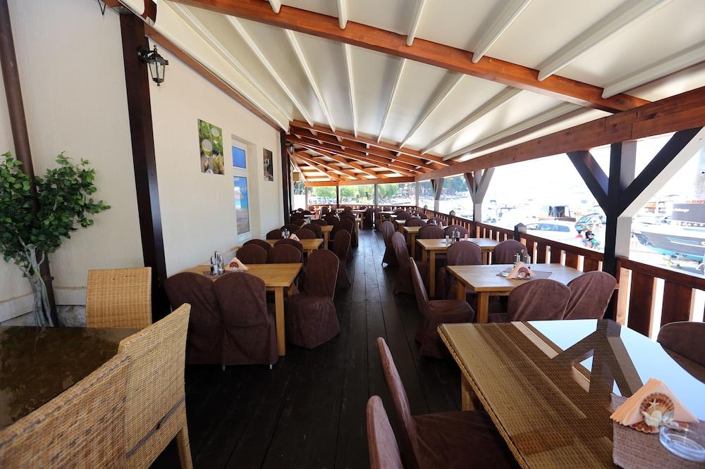 B&B / Restoran Scala