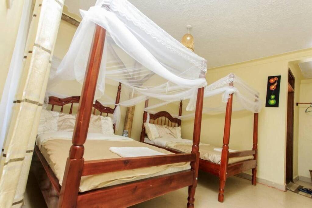 Kyaninga Royal Cottages