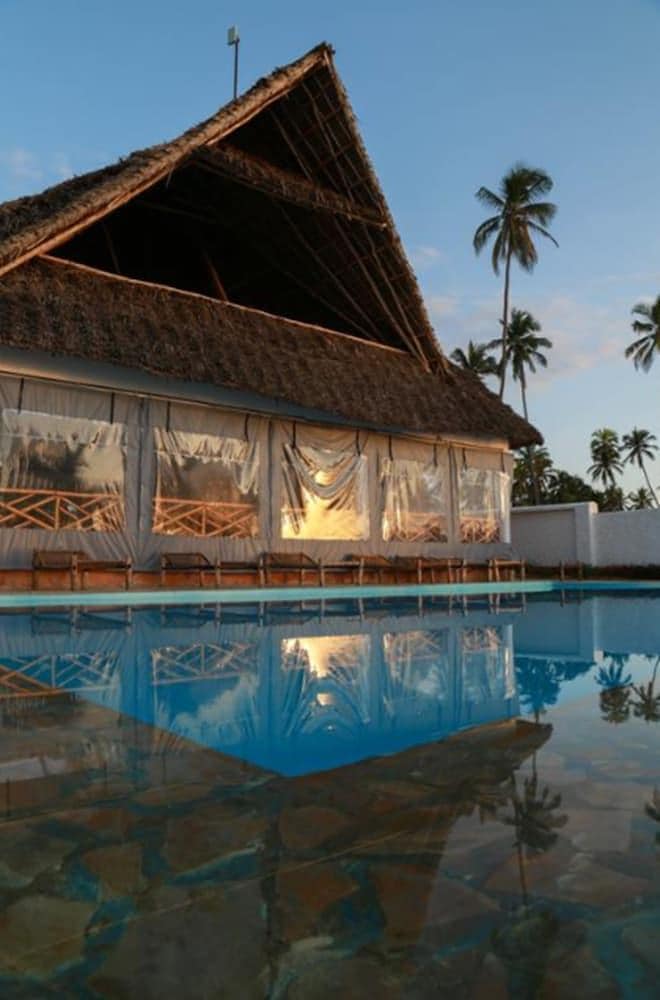 Zanzibar Bahari Villas