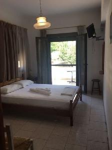 Alekos Rooms and Apartments