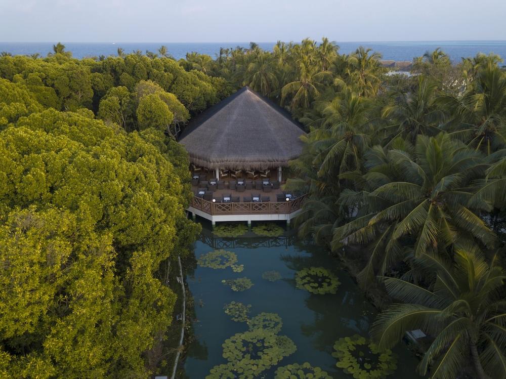 Dreamland The Unique Sea & Lake Resort / Spa