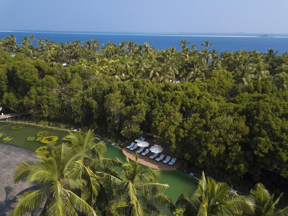 Dreamland The Unique Sea & Lake Resort / Spa