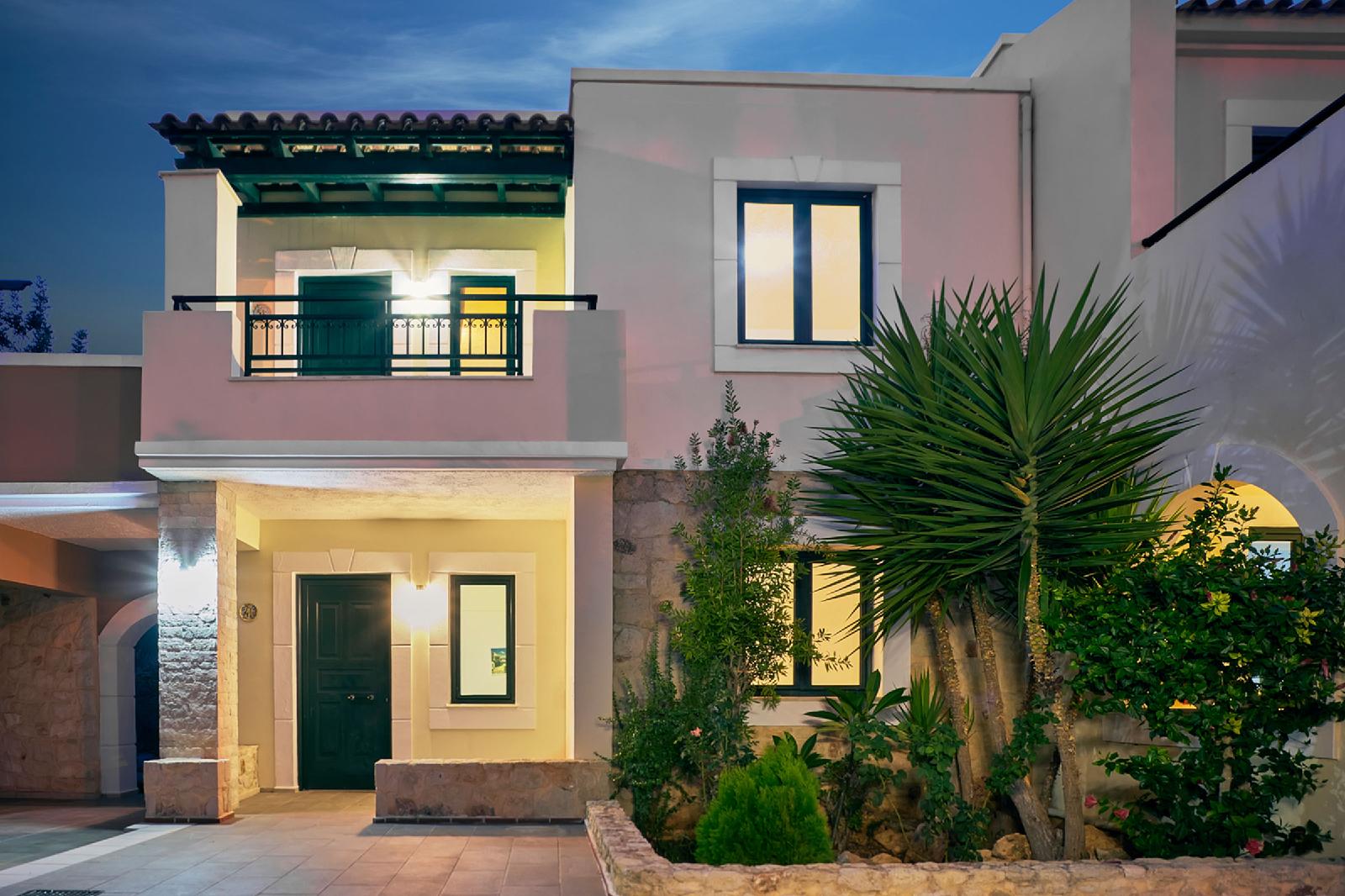 Dionysos Hotel Apartments & Studios