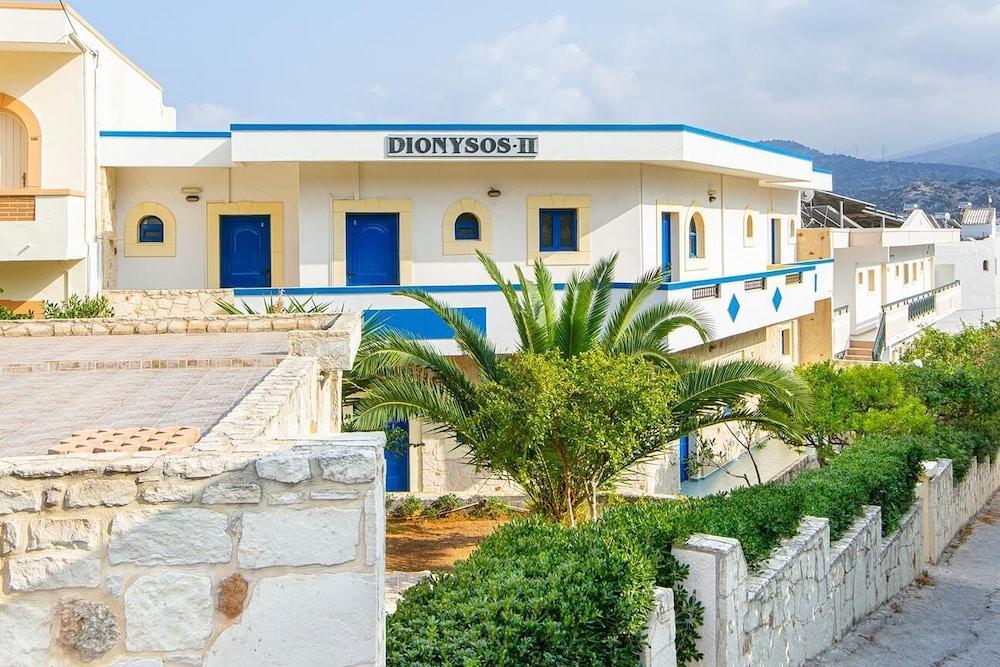 Dionysos Hotel Apartments & Studios