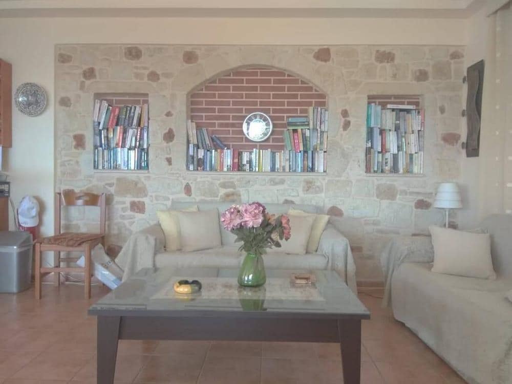 Dionysos Hotel Apartments & Studios