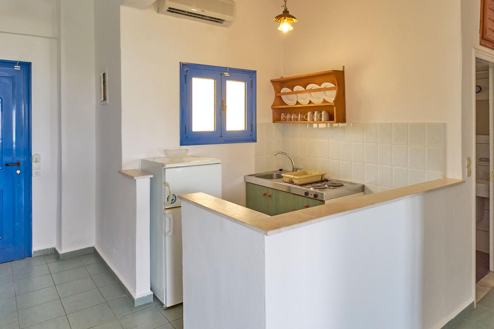 Dionysos Hotel Apartments & Studios