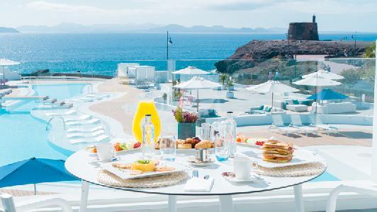 La Cala Suites Hotel
