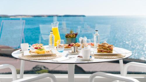 La Cala Suites Hotel