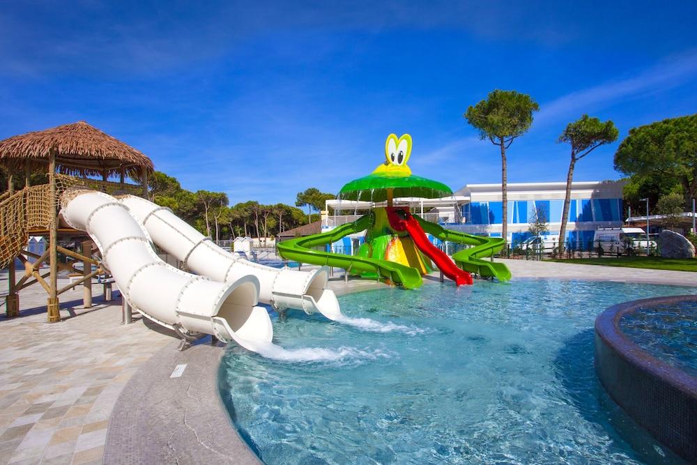Camping Village Cavallino Mobile Homes