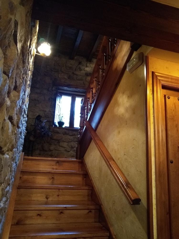 La Casa Del Castillo