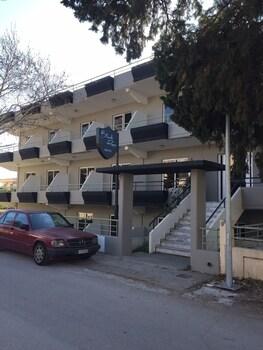 Black Rose Hotel & Suites