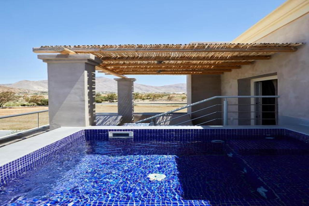 Sea Breeze Luxury Resort Santorini