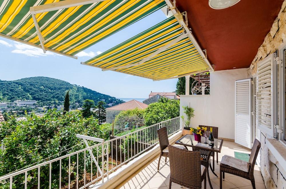 Apartments Mirjana