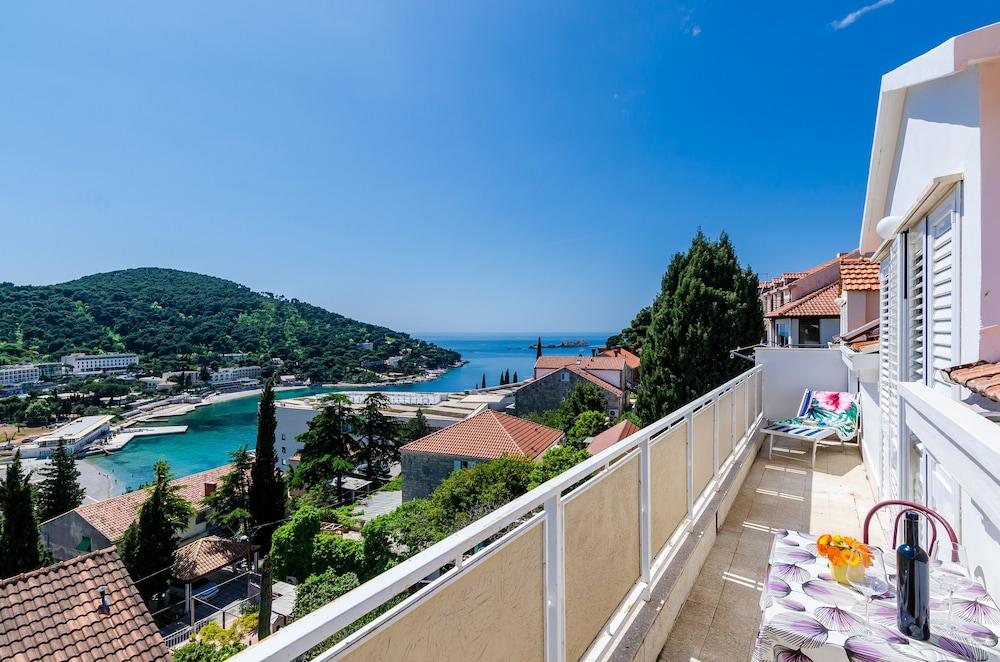Apartments Mirjana