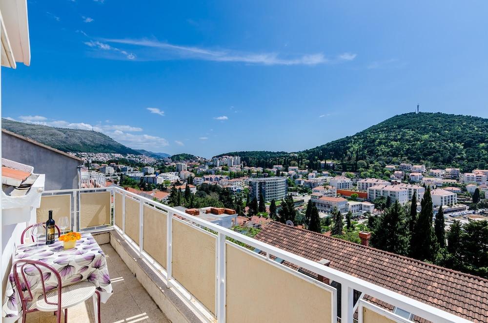 Apartments Mirjana