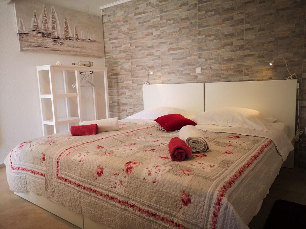 Apartments Mirjana