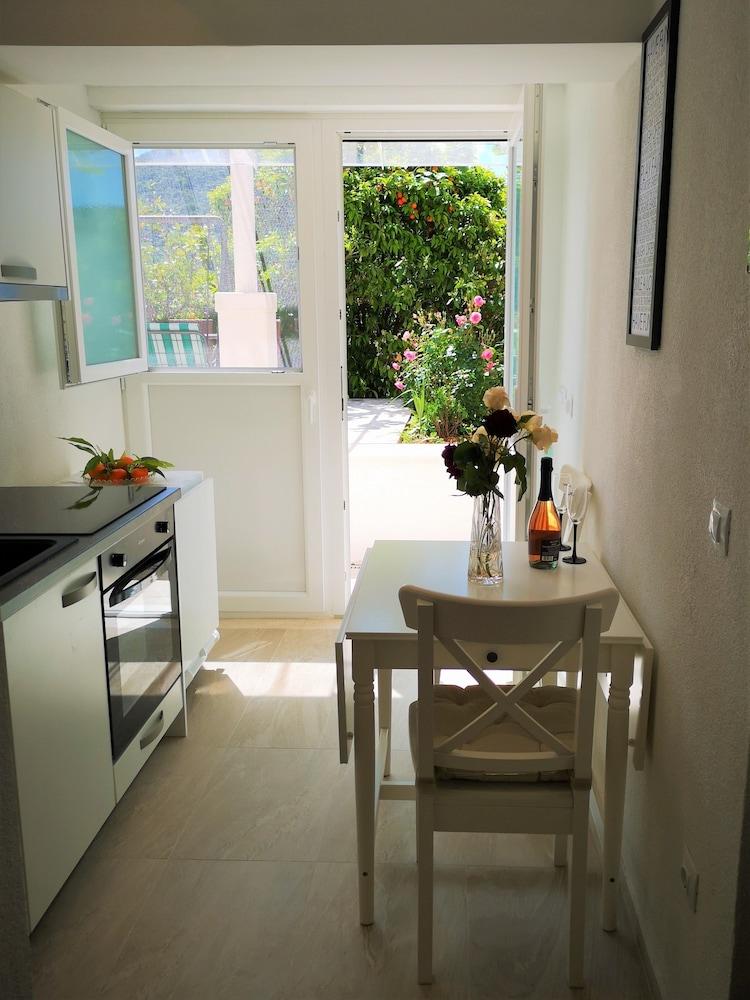 Apartments Mirjana