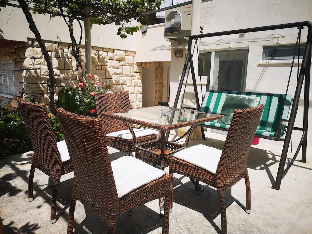 Apartments Mirjana