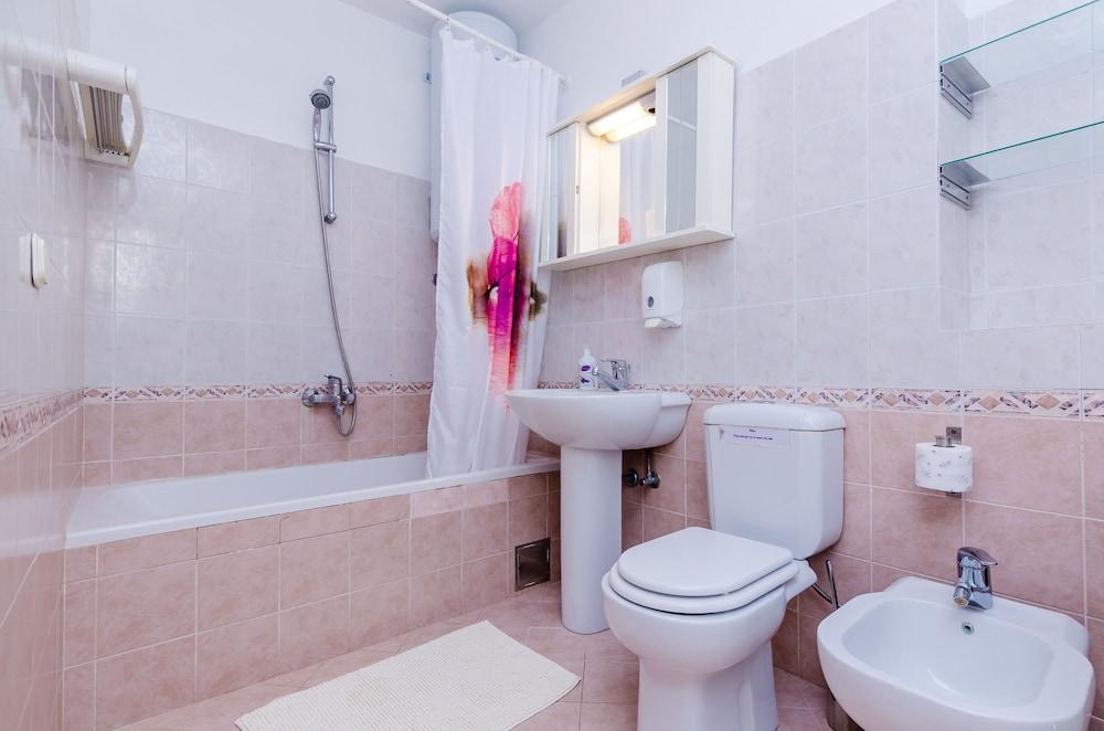 Apartments Mirjana