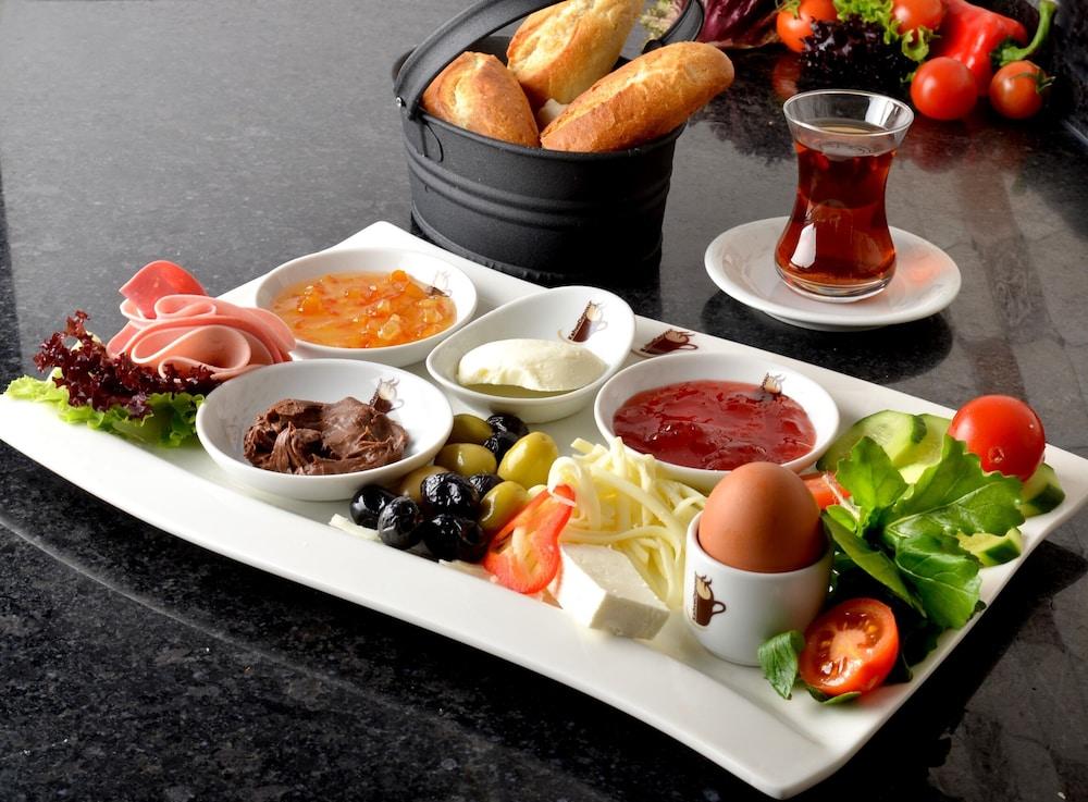 Karamans Sirkeci Suites Hotel