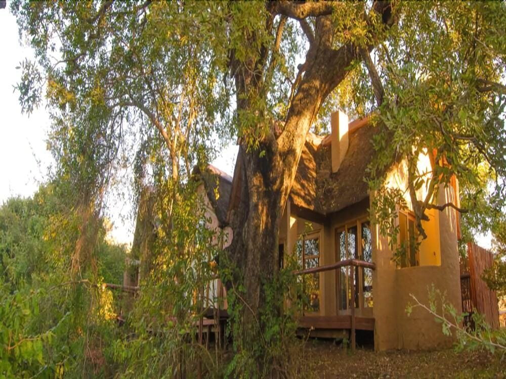 Shishangeni Private Lodge
