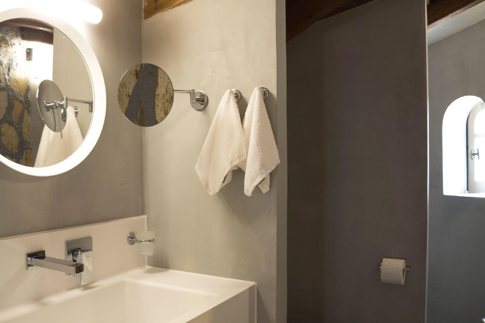 Kyma Suites