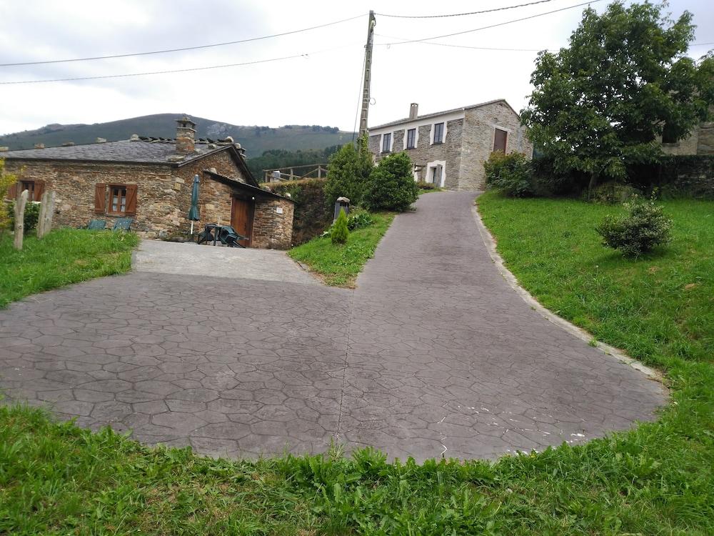 Casa Gonzaiz