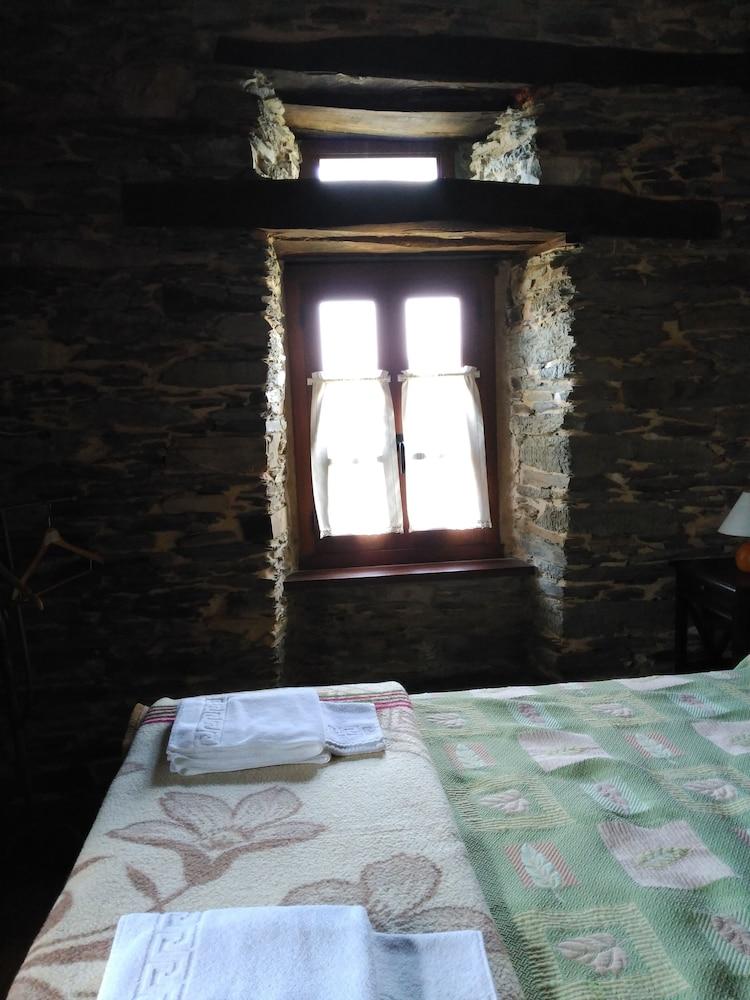 Casa Gonzaiz