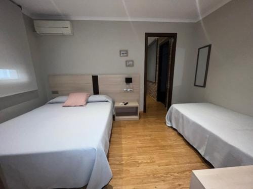 Hostal Crisami