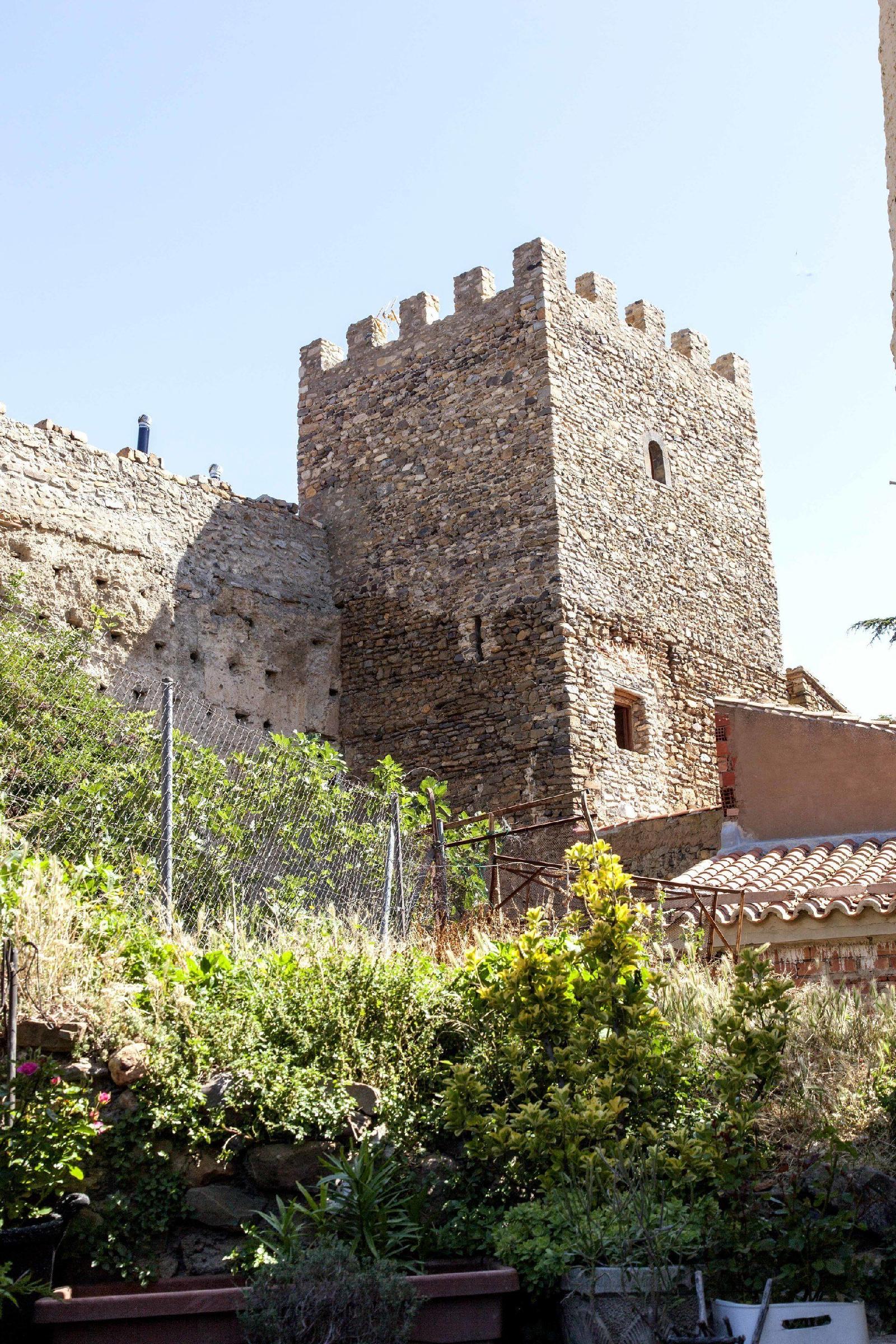 Castillo De Añón