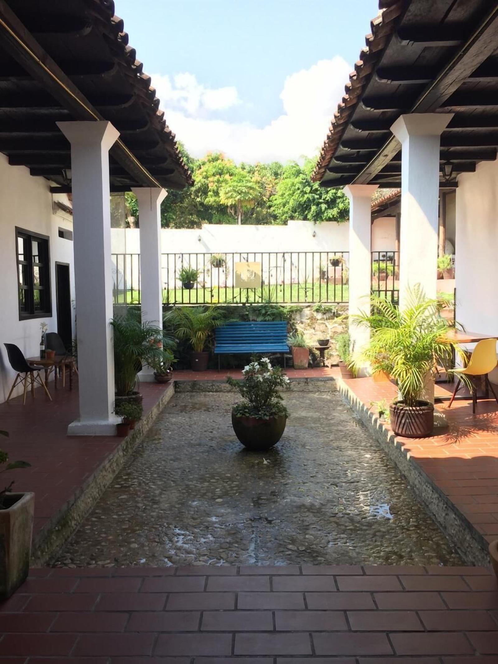 Casa Lobe