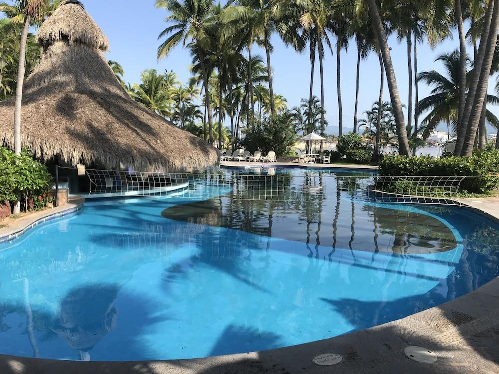 Marina Villas - Grand Isla Navidad