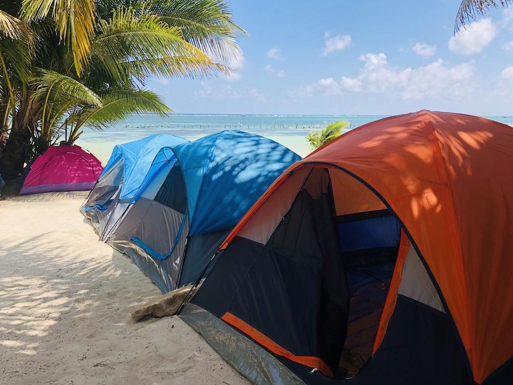 Camping Lunas Bar